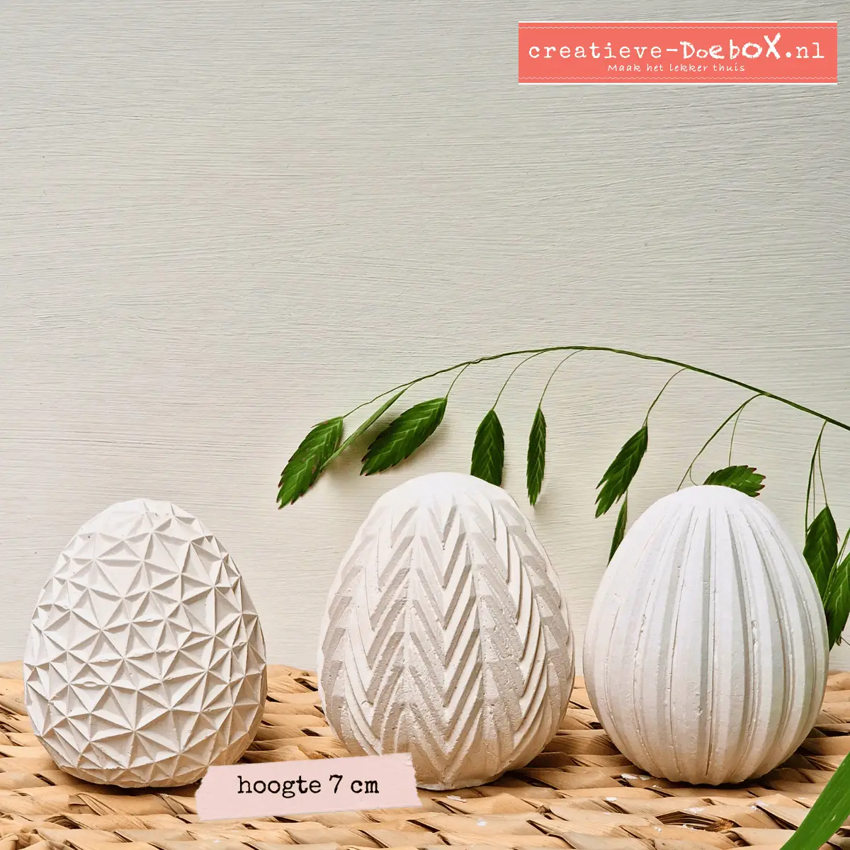 eieren van keramisch gips om te beschilderen