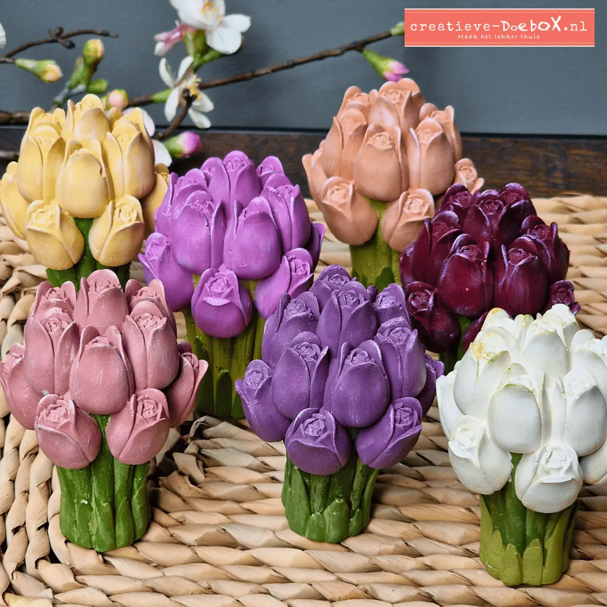 tulpen boeketjes van keramisch gips om te beschilderen