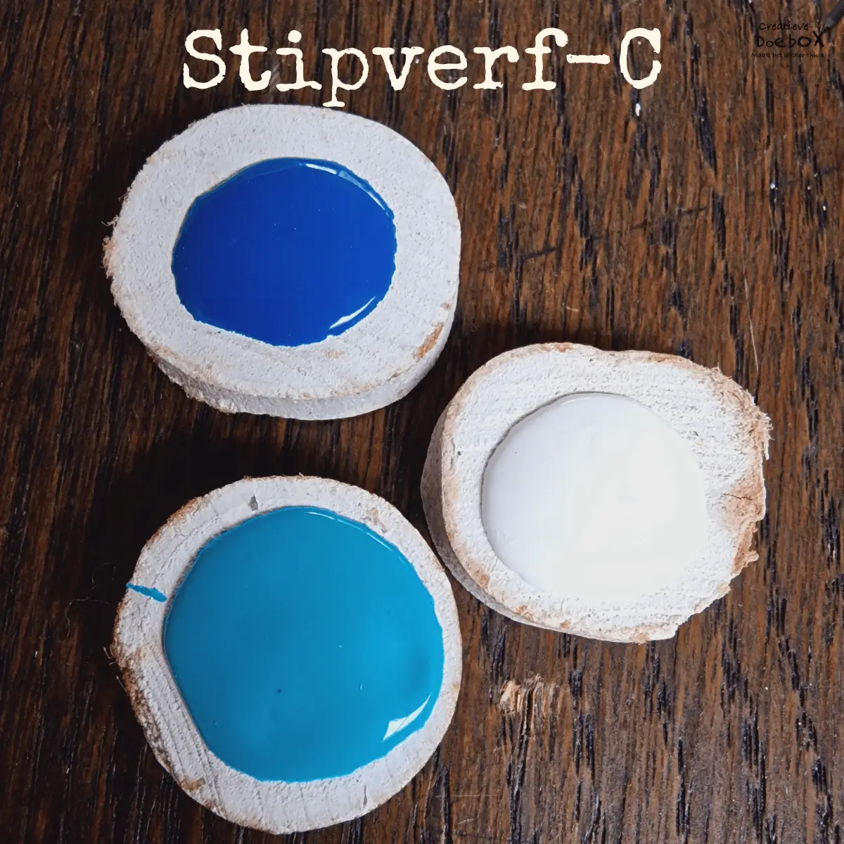 stipverf blauwtinten en wit