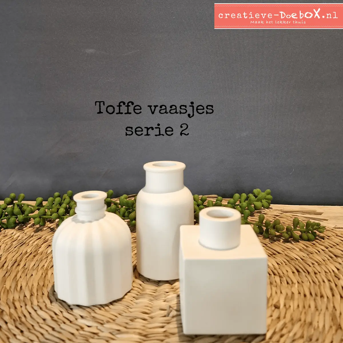 kleine vaasjes voor droogbloemen wit