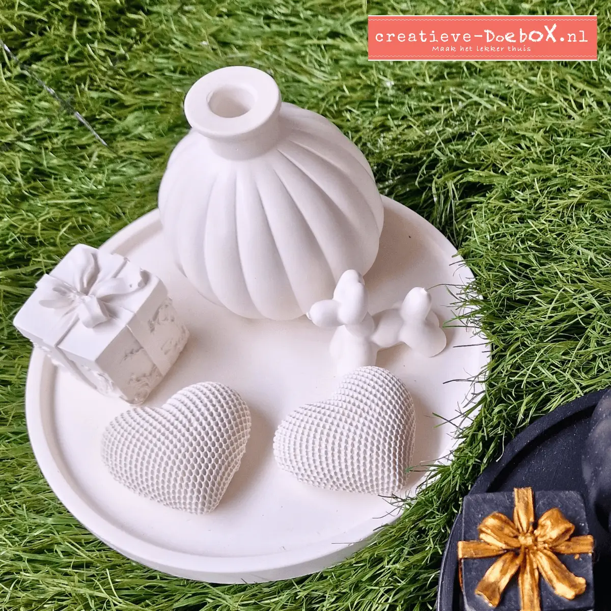 hobbypakket om thuis te beschilderen. leuke set met ballonhondje