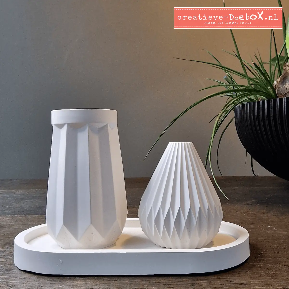 hobbypakket met een vaasje om te beschilderen