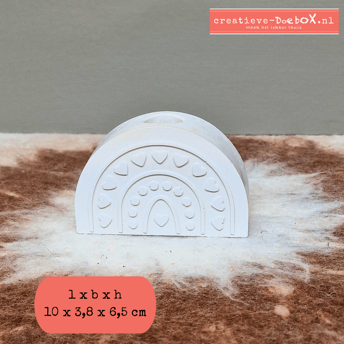 Deze foto laat de kandelaar model Virgo zien